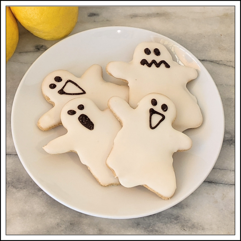 
            
                Load image into Gallery viewer, Ghost Sugar Cookie
            
        